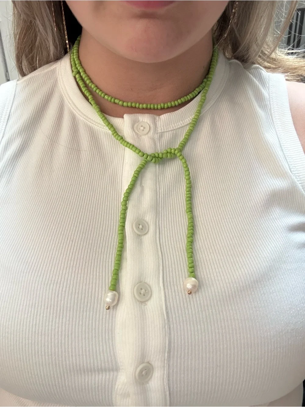 Green Beaded Lariat Necklace with Pearl Drops - Picture 4 of 4